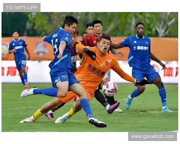 本届足球杯赛激战正酣,全球关注晋级之路悬念重重分析 本届足球杯赛激战正酣,全球关注晋级之路悬念重重分析