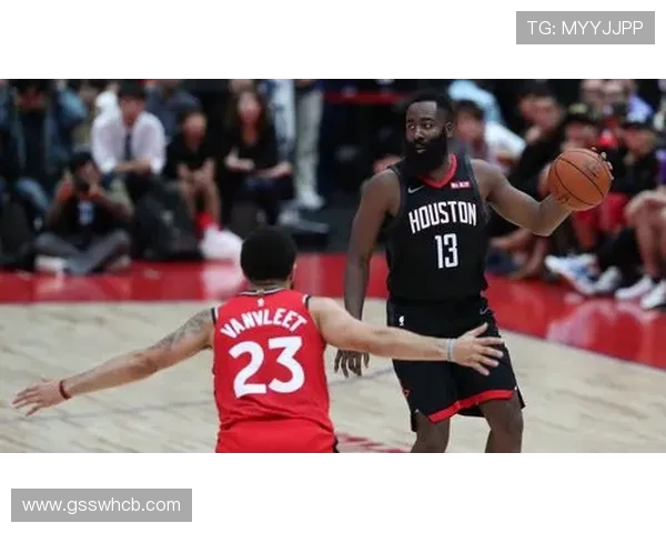 奥拉迪波高位挡拆拉开空间提升球队进攻效率